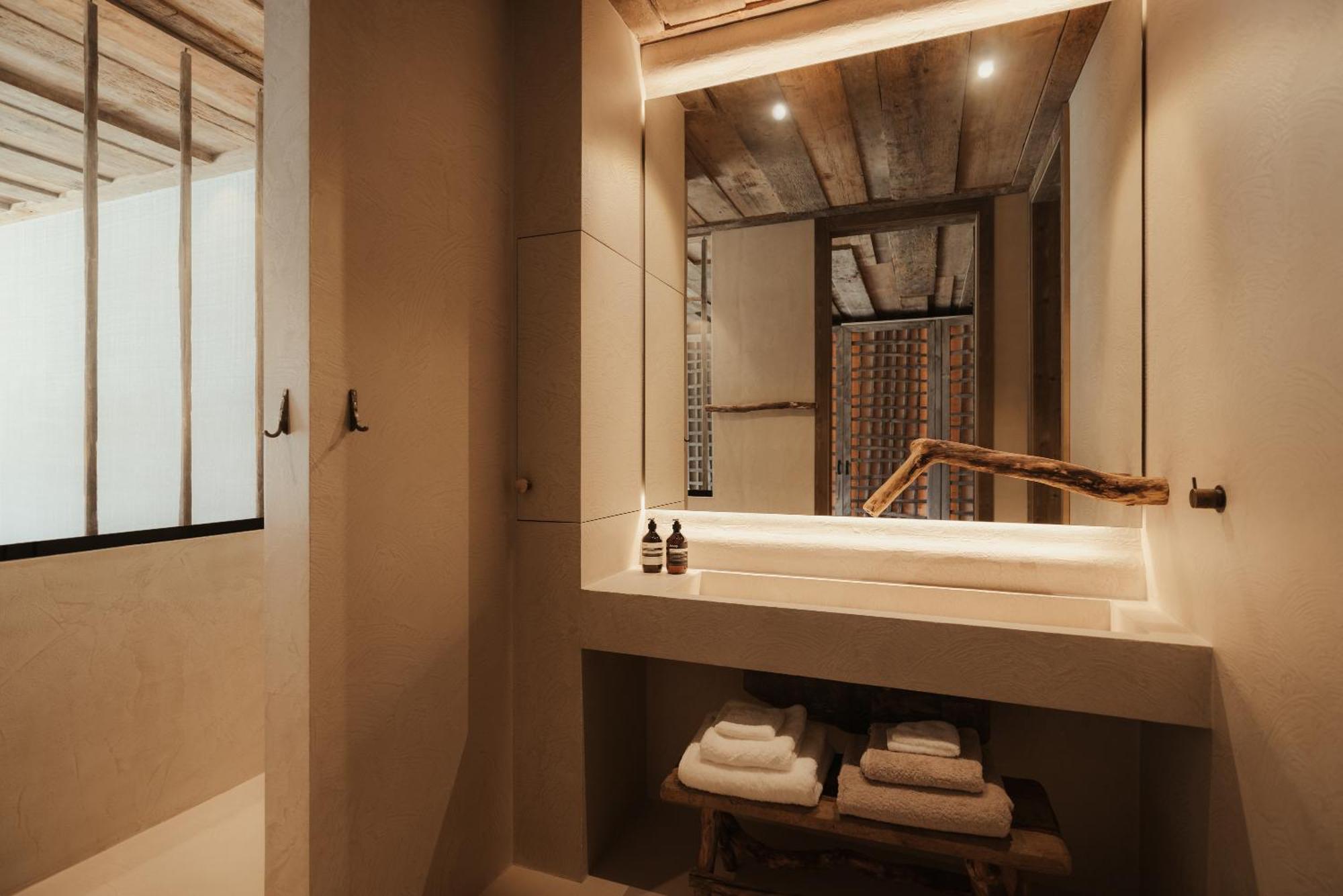 Eriro Hotell Ehrwald Exteriör bild
