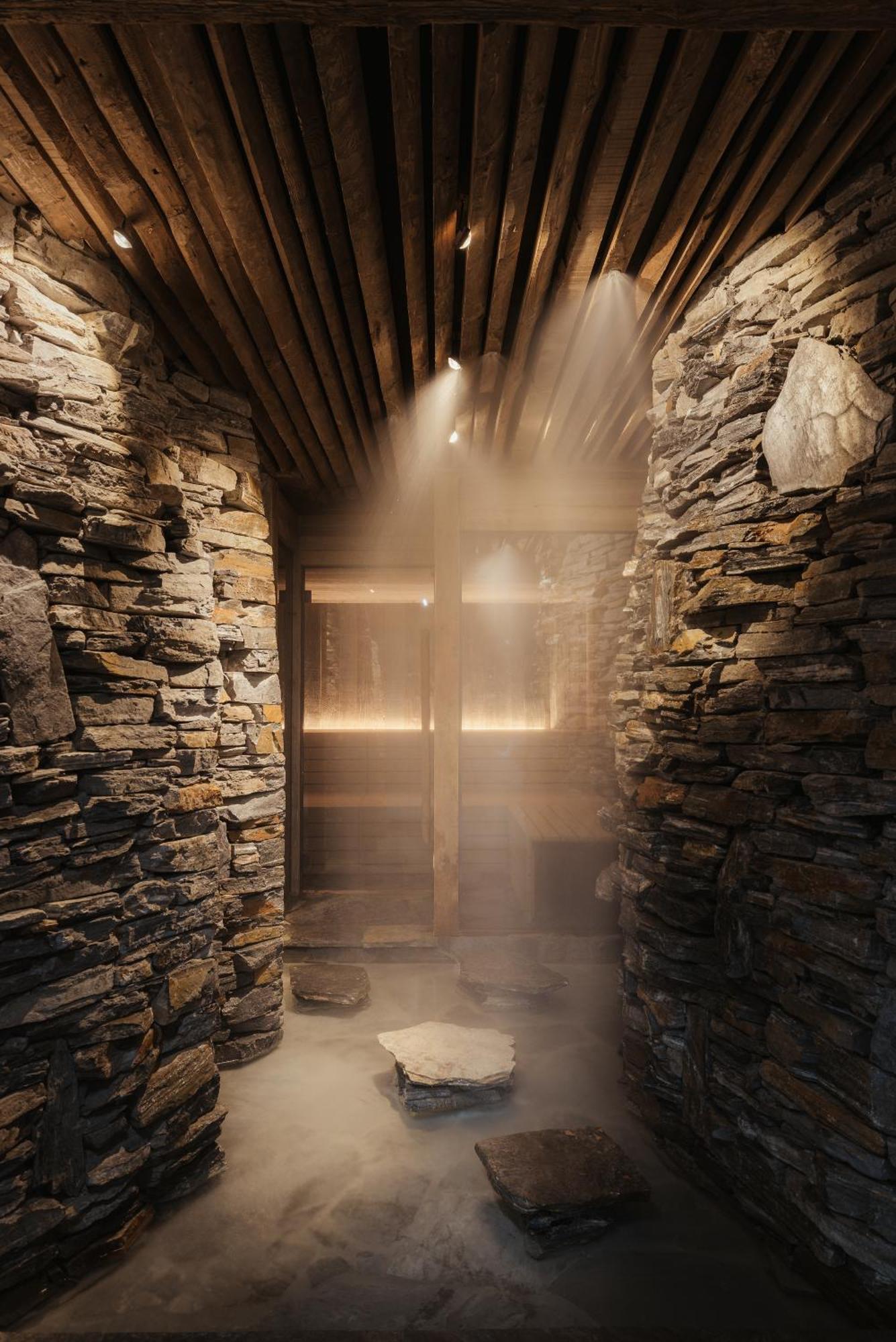 Eriro Hotell Ehrwald Exteriör bild